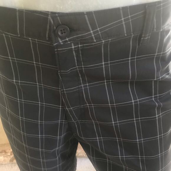 Champion Gray Black Plaid Polyester Casual Shorts Men's Size 38 - Picture 5 of 6